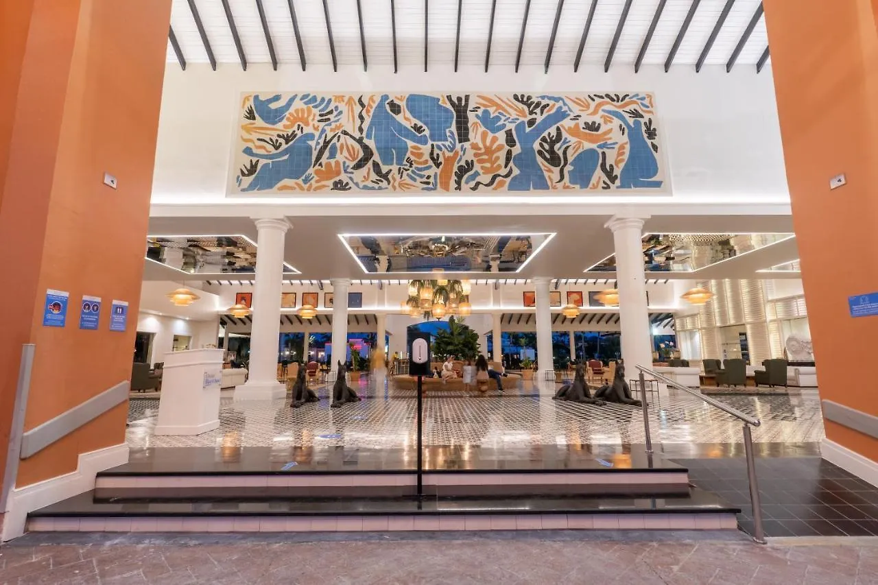 Ocean Blue & Sand Beach Resort Punta Cana