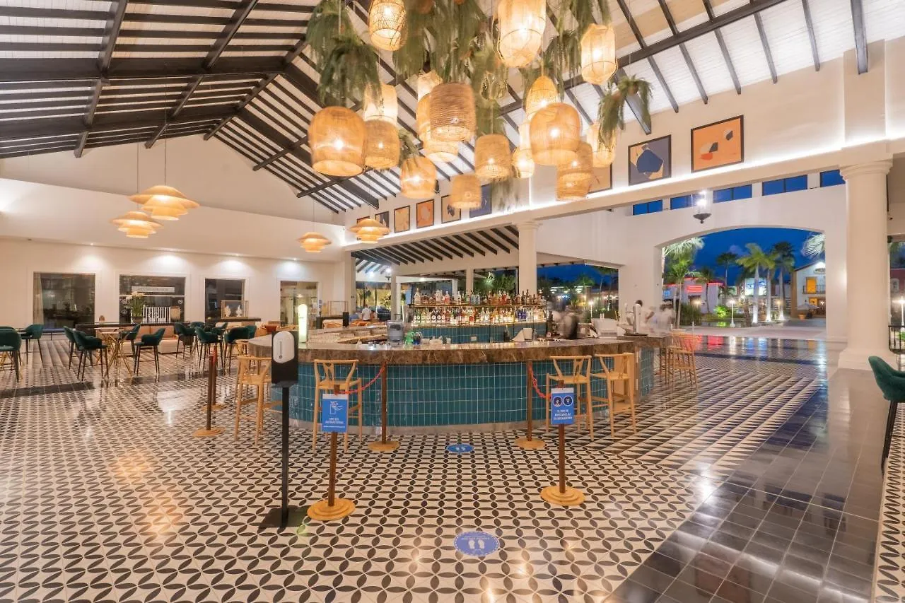 Ocean Blue & Sand Beach Resort Punta Cana