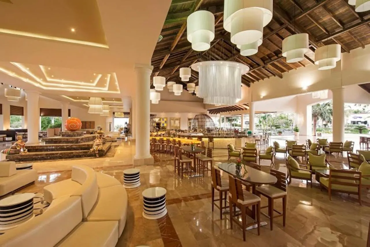 Ocean Blue & Sand Beach Resort Punta Cana